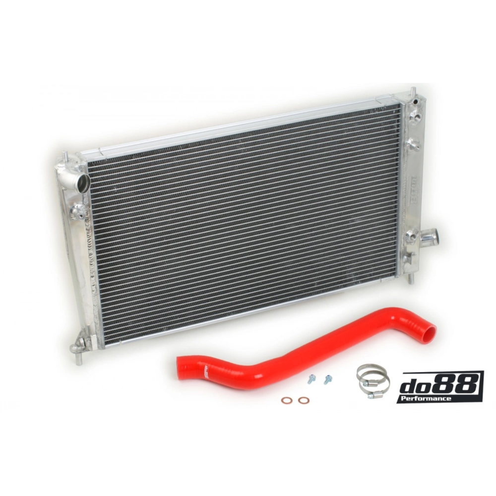 do88 Performance Radiator w/Red Hose, SAAB 9-5 98-01