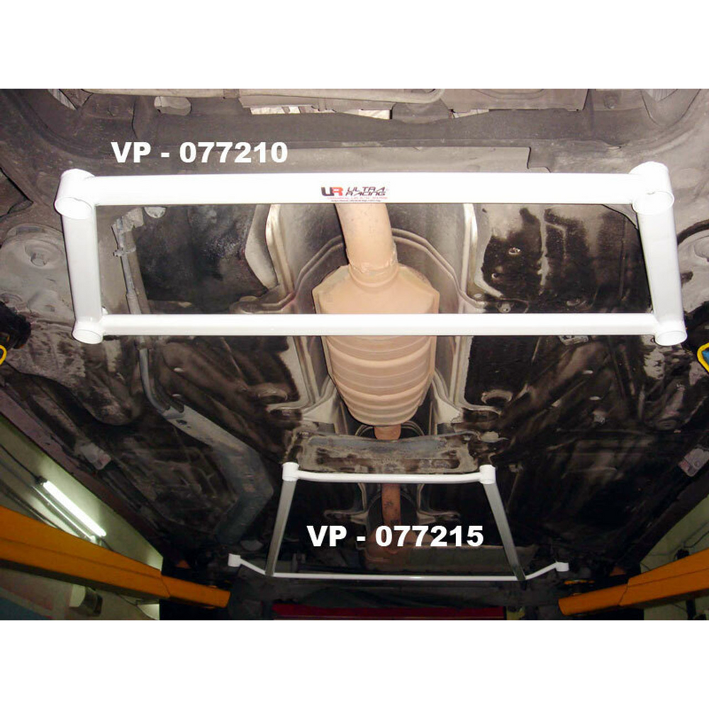 RL4-357 Ultra Racing Lower Rear Brace, 850, S/V/C70 FWD