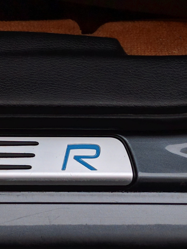 R Door Sill Decals (VP-074004) Volvo S60R/V70R