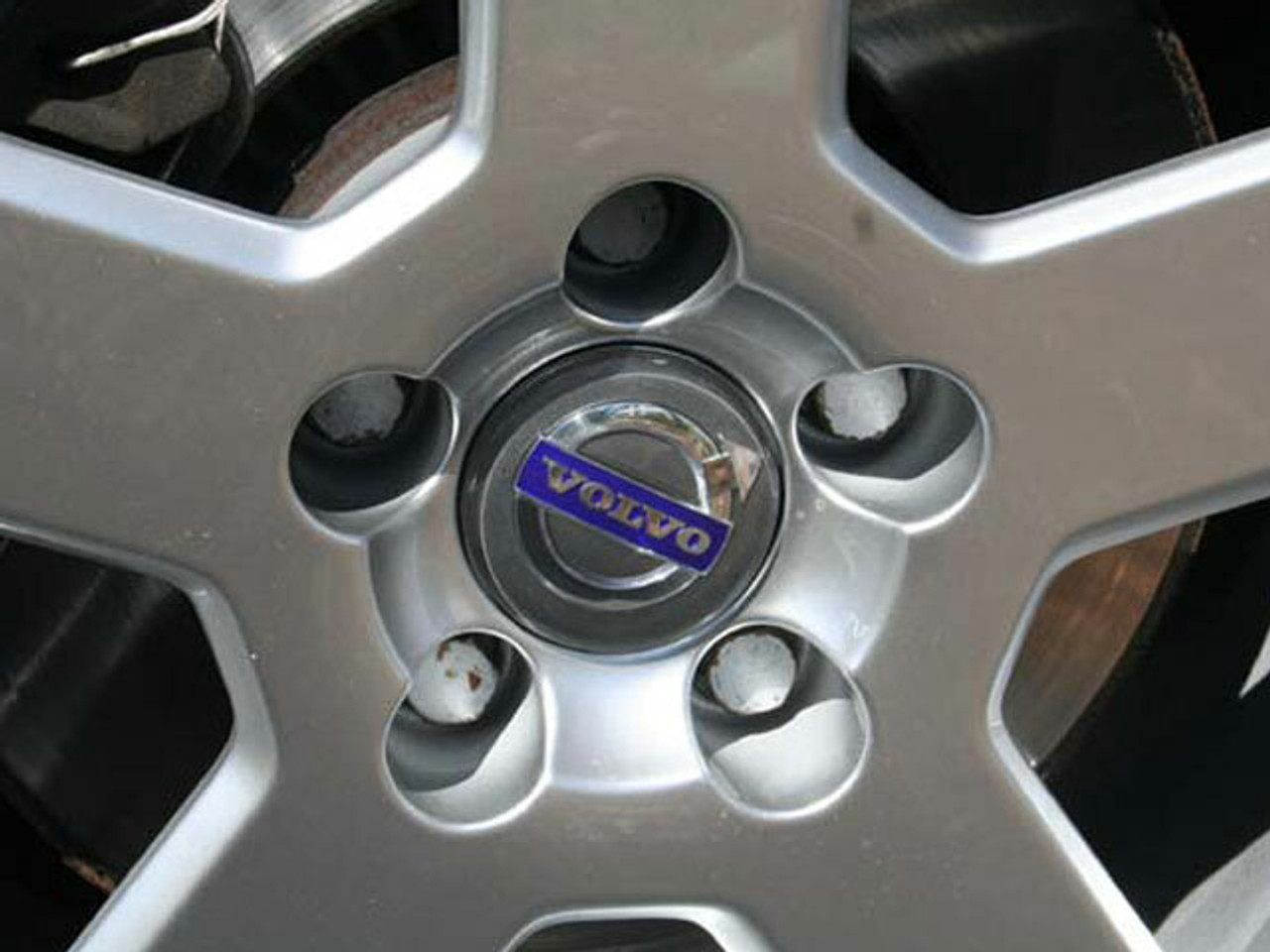 Alloy Wheel Center Cap Set, Soft Silver - ViVA Performance