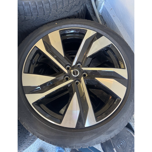 Genuine Volvo XC40 20