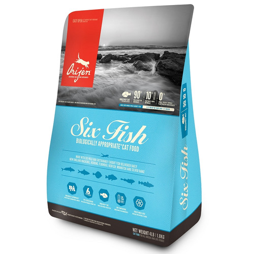 PACKED WITH FRESH, SUSTAINABLE AND WILD-CAUGHT FISH  FROM NEW ENGLAND TO SATISFY YOUR CAT’S BIOLOGICAL NEED FOR A PROTEIN-RICH DIET.