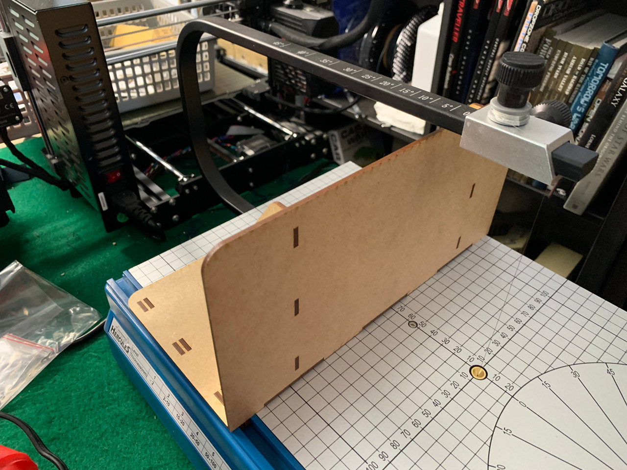  Hercules Hot Wire Foam Cutter Table with Foot Control