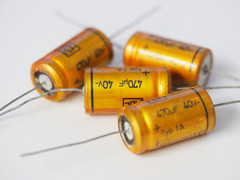 ROE  ROEDERSTEIN 470uF 40V ultra long life 4 pcs !