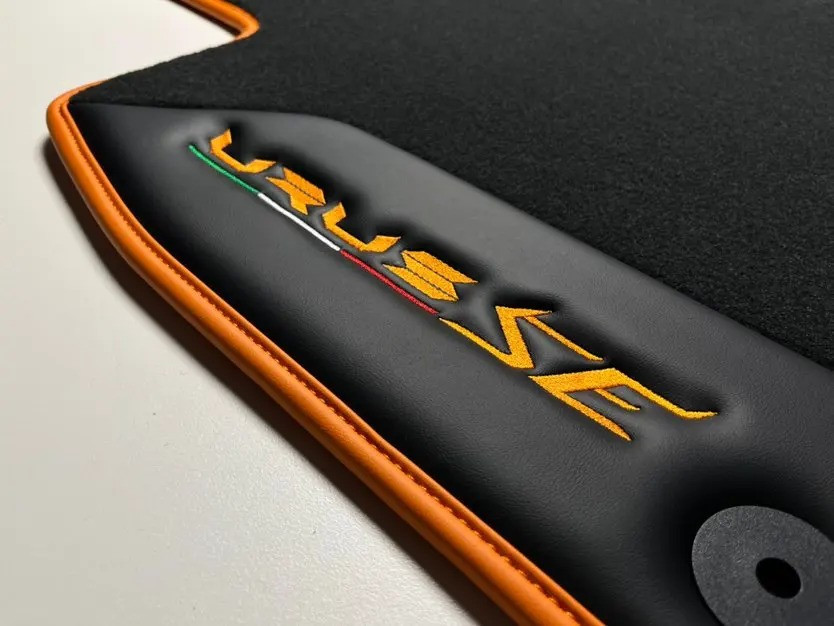 Lamborghini Urus Floor Mats For Sale