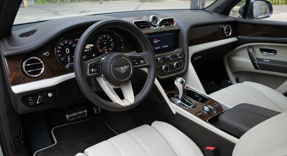 Bentley Bentayga Azure Steering Wheel