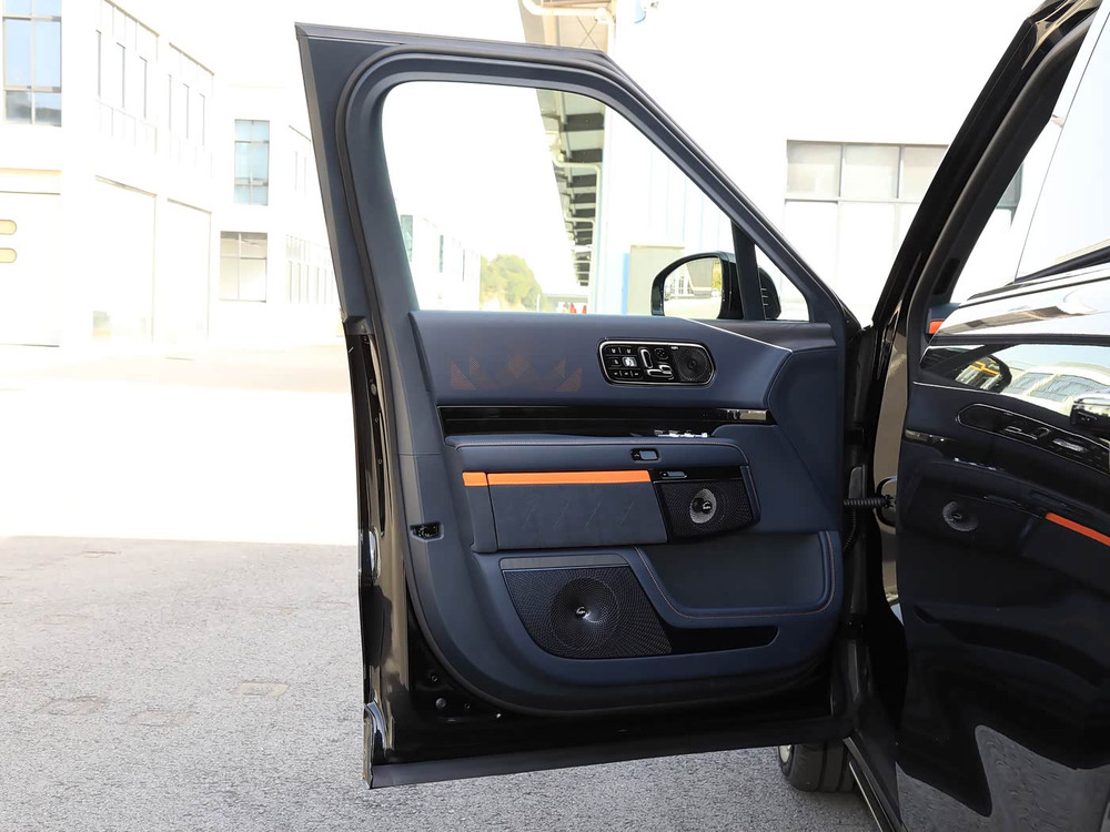 2026 Zeekr 9X Hyper - Polar Night Black / Stone Grey | REF020126