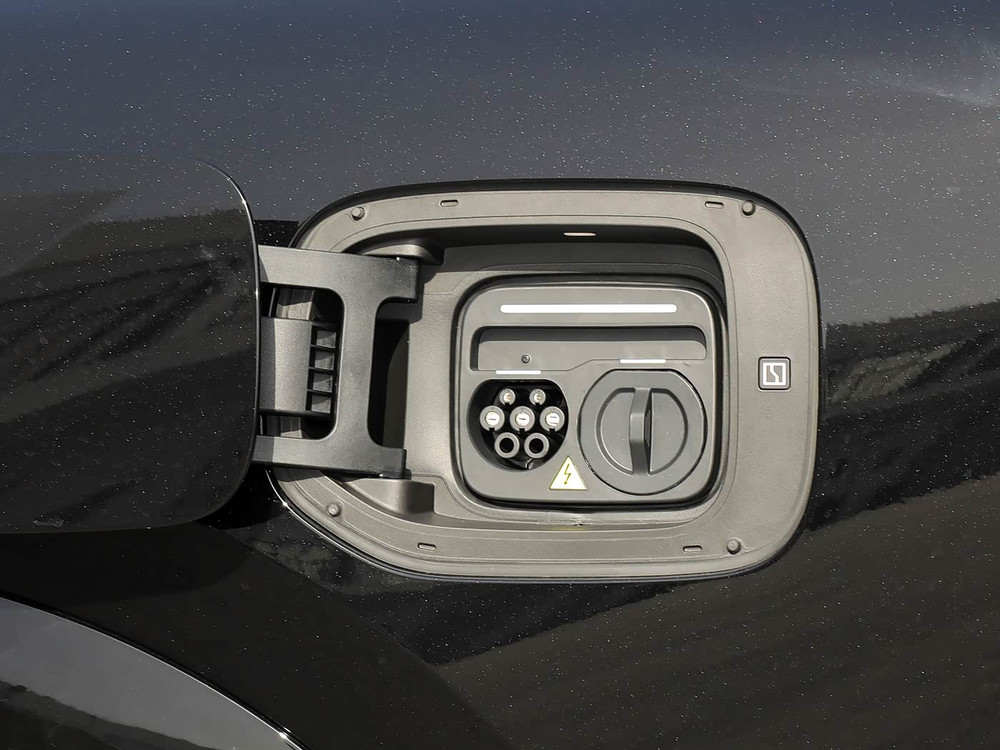 2026 Zeekr 9X Hyper - Polar Night Black / Stone Grey | REF020126