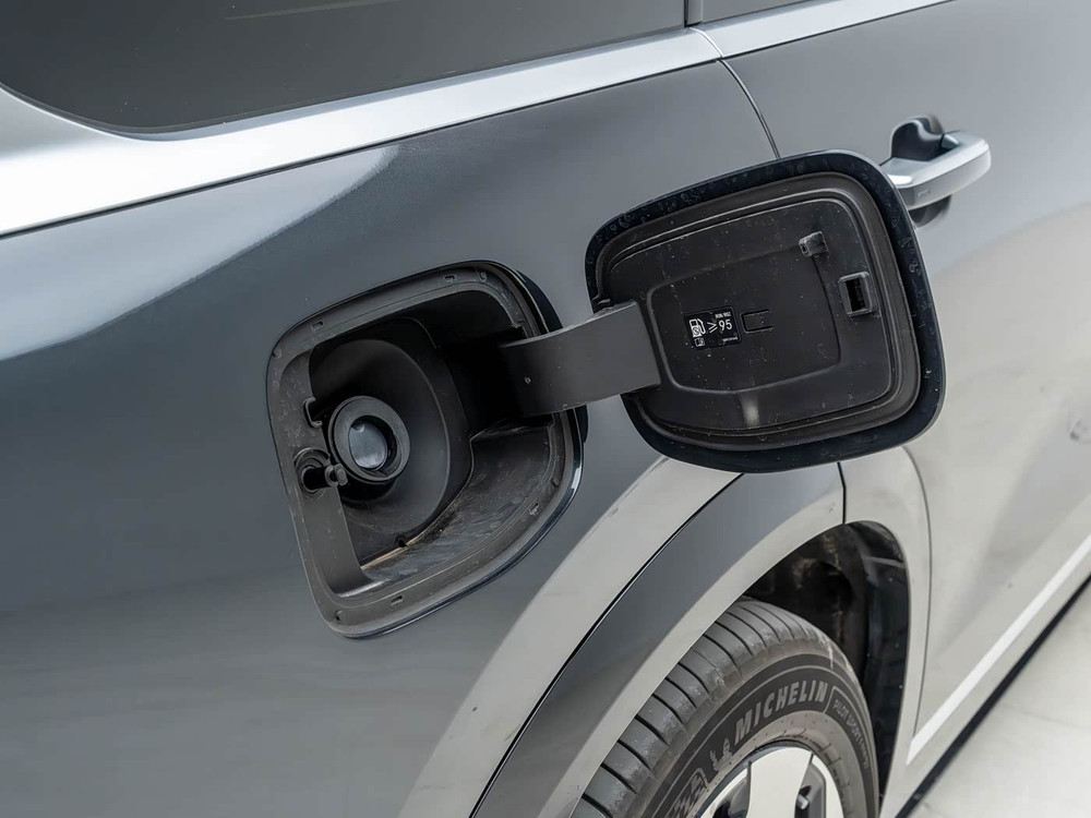 2026 Zeekr 9X Hyper - Berlin Grey / Stone Grey | REF020426