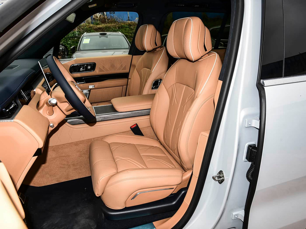 2026 Zeekr 9X Hyper - Space Silver / Dune Beige | REF020526