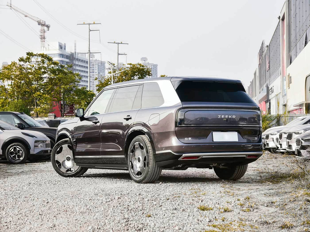 2026 Zeekr 9X Hyper - Lavender Purple / Platinum White | REF020526