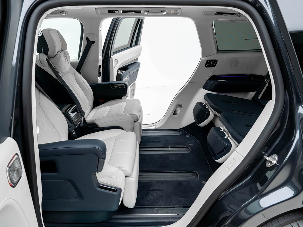 2026 Zeekr 9X Hyper - Lavender Purple / Platinum White | REF020526