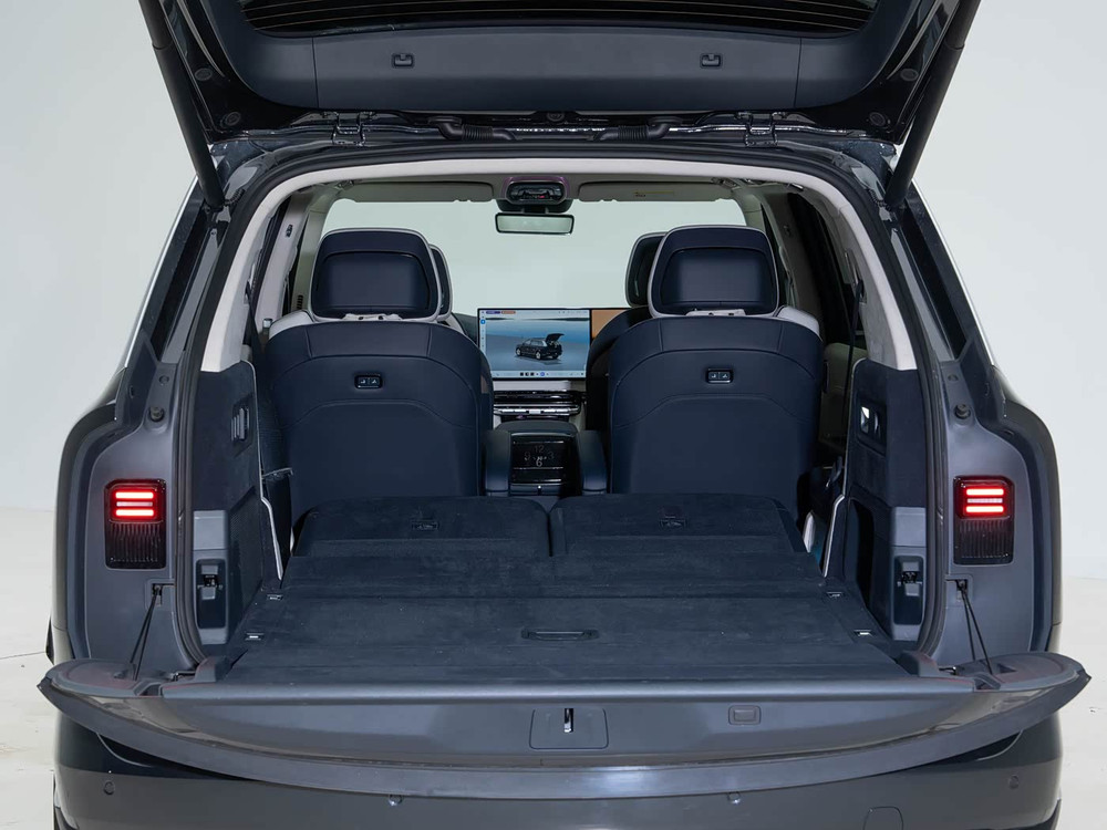 2026 Zeekr 9X Hyper - Lavender Purple / Platinum White | REF020526