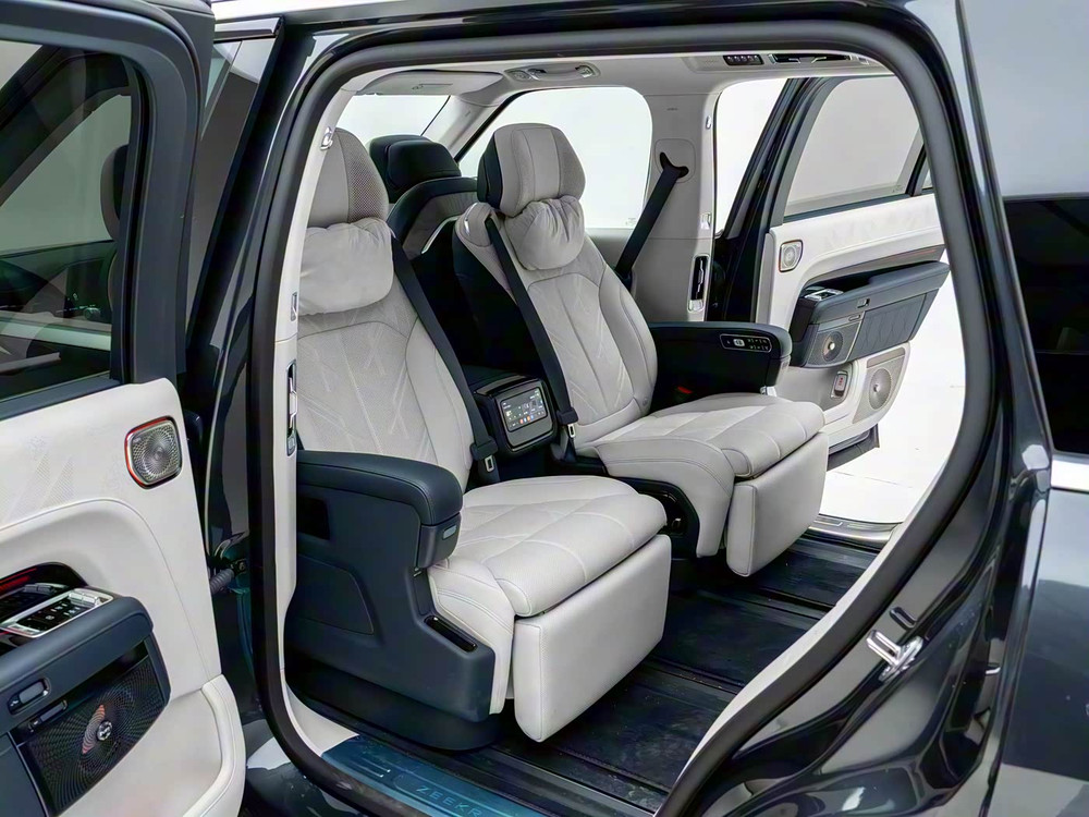 2026 Zeekr 9X Hyper - Lavender Purple / Platinum White | REF020526