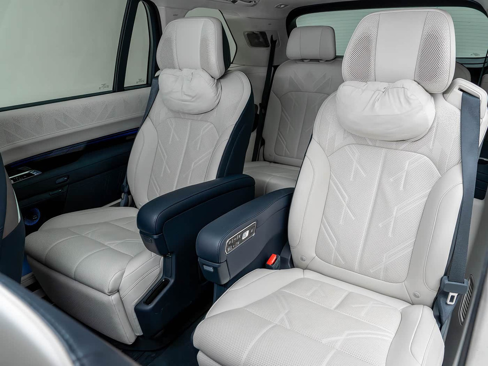 2026 Zeekr 9X Hyper - Lavender Purple / Platinum White | REF020526