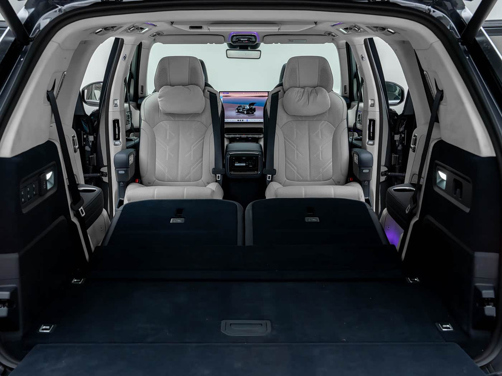 2026 Zeekr 9X Hyper - Berlin Grey / Platinum White | REF020526