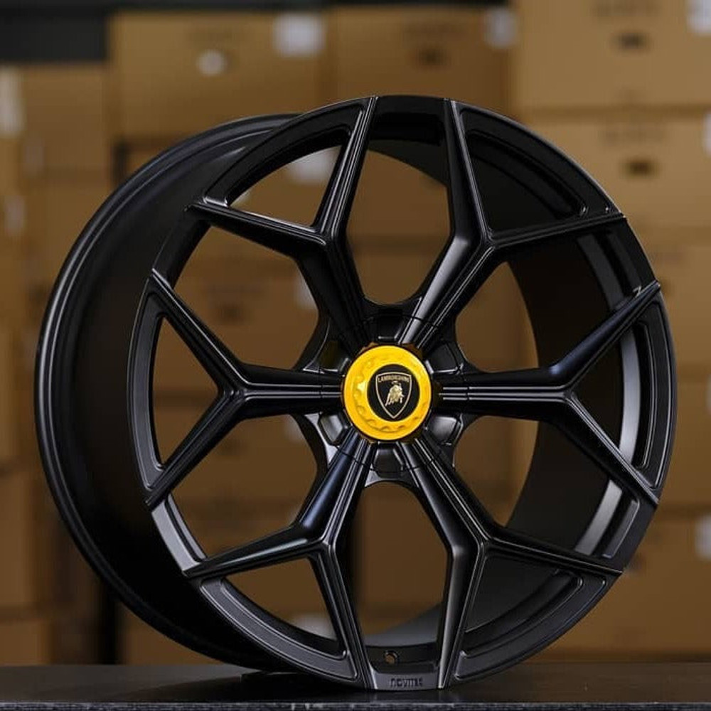 Lamborghini Urus Wheels