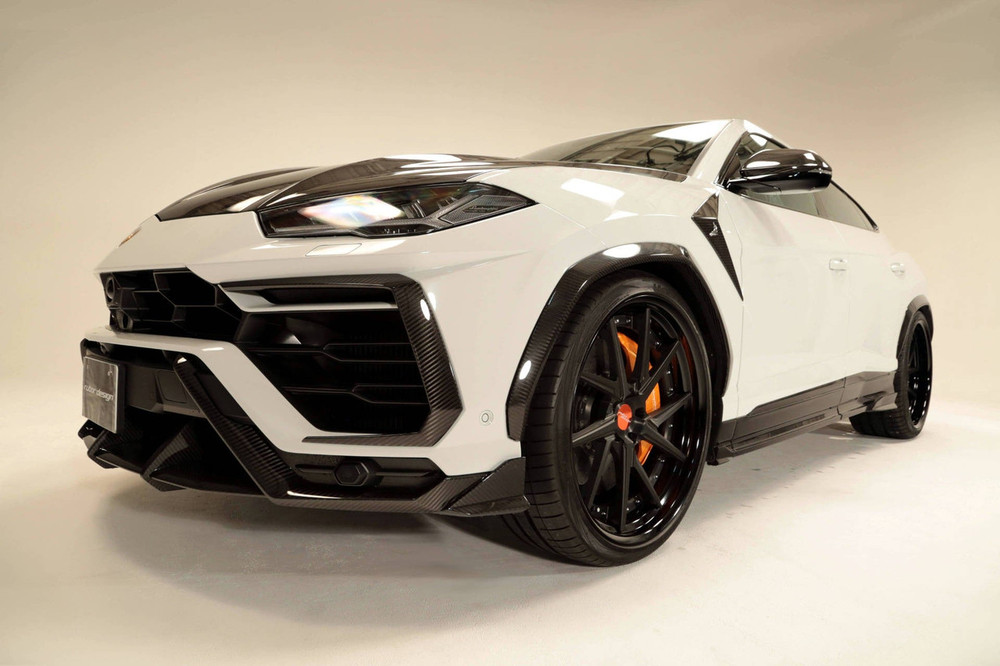 Widebody Lamborghini Urus Carbon Fiber Front Air Scoops