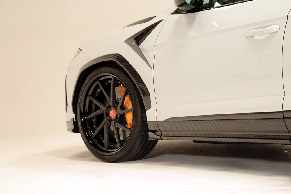 Widebody Lamborghini Urus Carbon Fiber Side Splitters