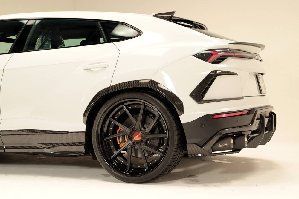 Widebody Lamborghini Urus Carbon Fiber Side Skirts