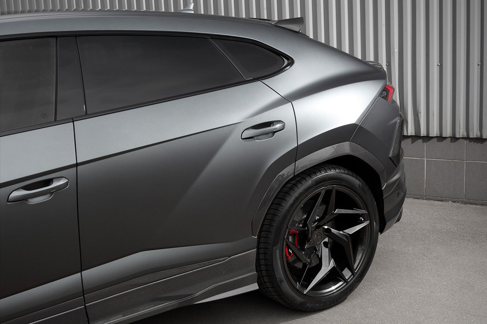 Widebody Urus Carbon Fiber Roof Spoiler