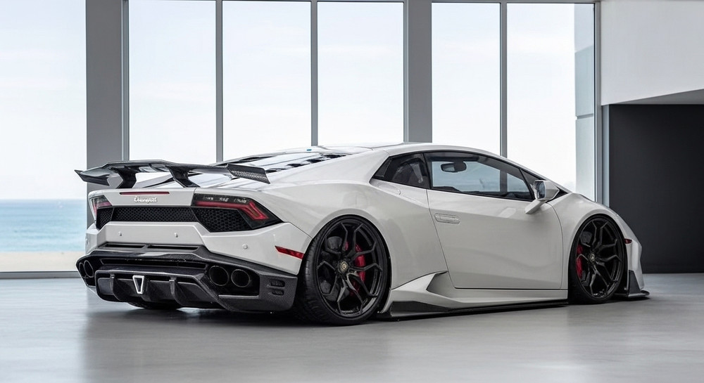 Players Club Carbon Fiber Lamborghini Huracan Body Kit