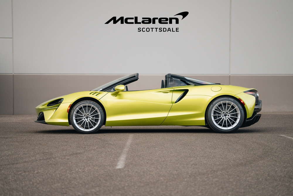 For Sale: 2025 McLaren Artura Spider VIN SBM16BEAXSW002989