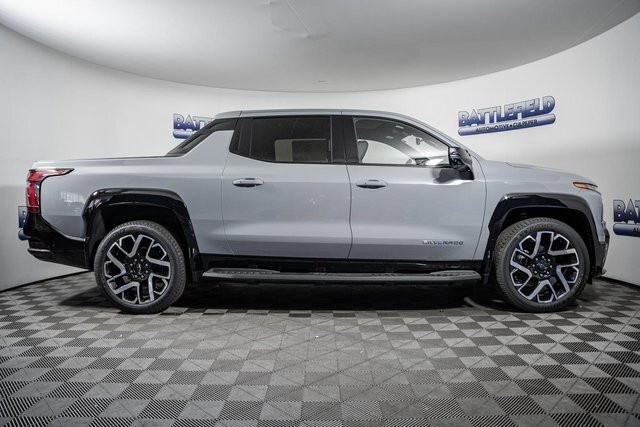 For Sale: 2025 Chevrolet Silverado EV RST Max Range VIN 1GC402EL6SU410992