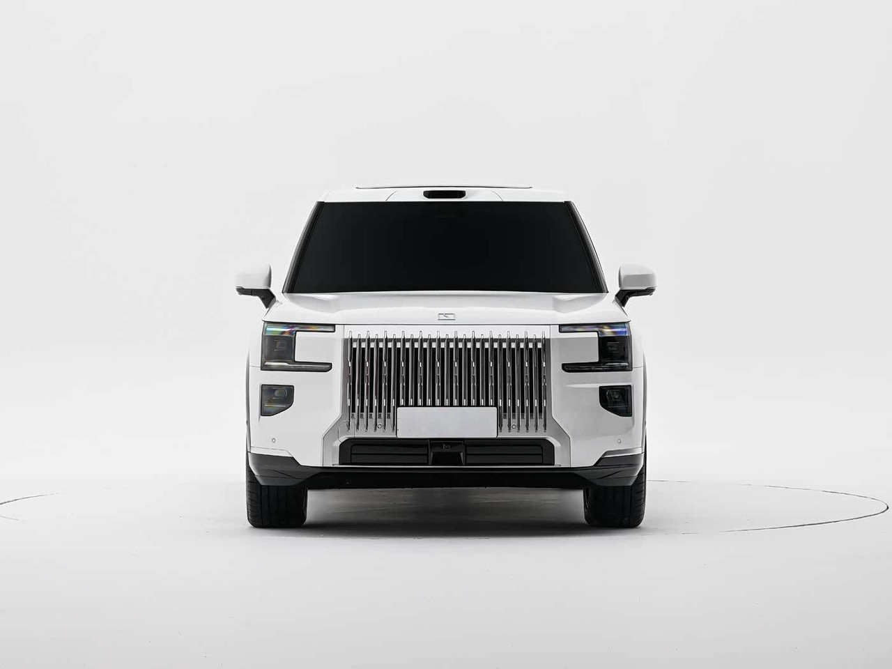 2026 Zeekr 9X Hyper - Polar Day White / Midnight Blue | REF020426