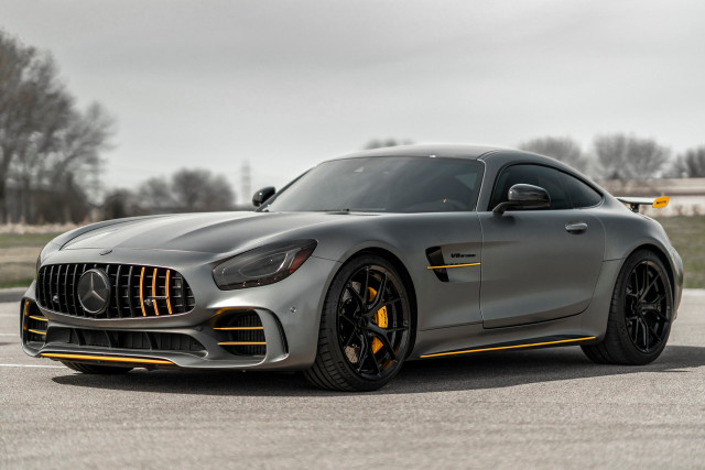 AMG GTR Body Kit