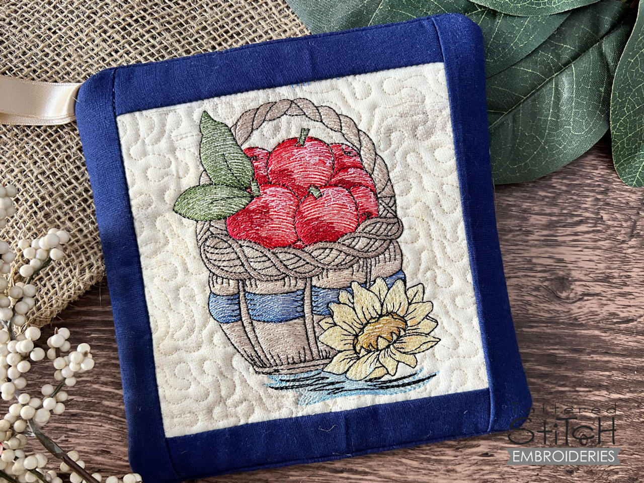 Be Mine Potholder - Instant Downloadable Machine Embroidery - Light Fill  Stitch
