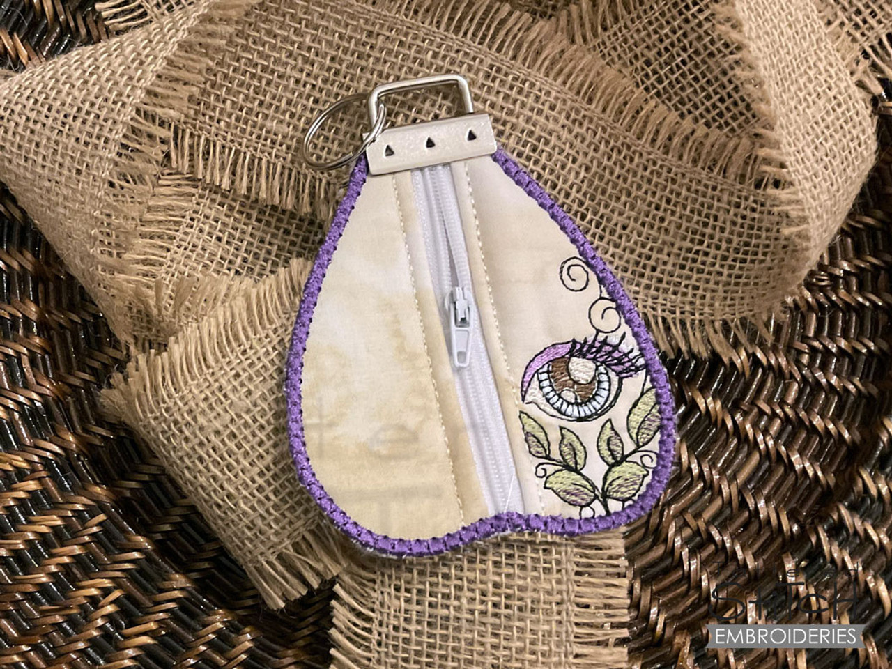 FREE Heart Coin Purse In the Hoop