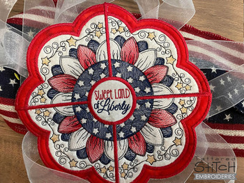 Patriotic Sunflower Circular Placemat - Fits a 8x8" Hoop - Embroidery Designs & Patterns