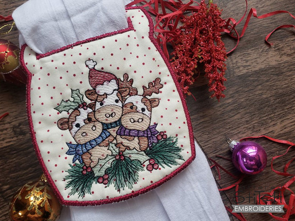 Festive Cows  Towel Topper  - Instant Downloadable Machine Embroidery - Light Fill Stitch