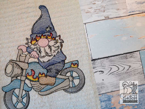 Peppermint Gnome - Fits a 4x4 & 5x7 & 6x10 Hoop - Instant Downloadable  Machine Embroidery - Light Fill Stitch