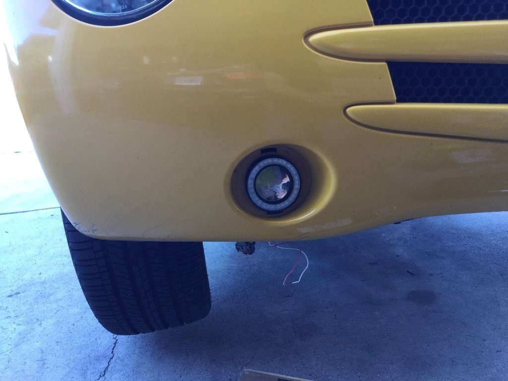 2003 2004 2005 2006 Chevrolet SSR Angel Eye Halo Fog Lights Kit