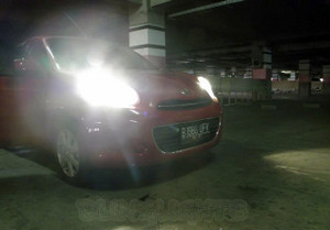 2011-2014 Nissan March Bright White Light Bulbs for Headlamps Headlights Head Lamps Lights 2011-2014 Nissan March Bright White Light Bulbs for Headlamps Headlights Head Lamps Lights