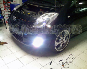 2006 2007 2008 2009 2010 2011 Toyota Vitz Xenon Fog Lamps Driving Lights Foglamps Foglights Kit 2006 2007 2008 2009 2010 2011 Toyota Vitz Xenon Fog Lamps Driving Lights Foglamps Foglights Kit