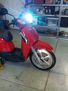 Aprilia Scarabeo Xenon HID Head Light Lamp Conversion Kit (all years) Aprilia Scarabeo Xenon HID Head Light Lamp Conversion Kit (all years)