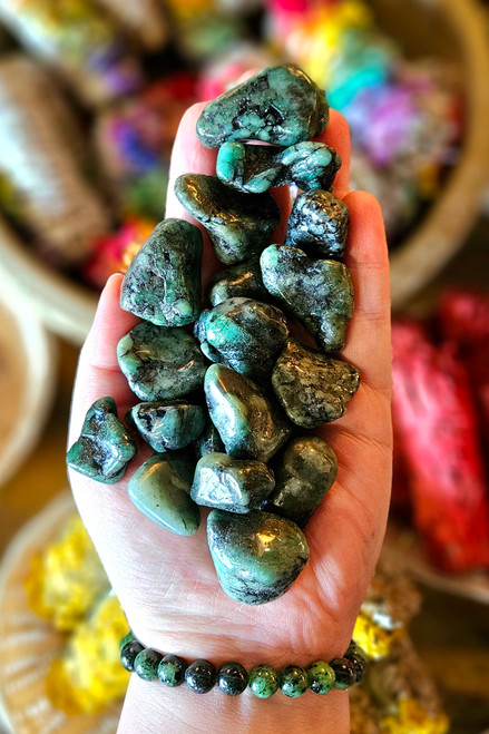 Emerald Tumbled Stone