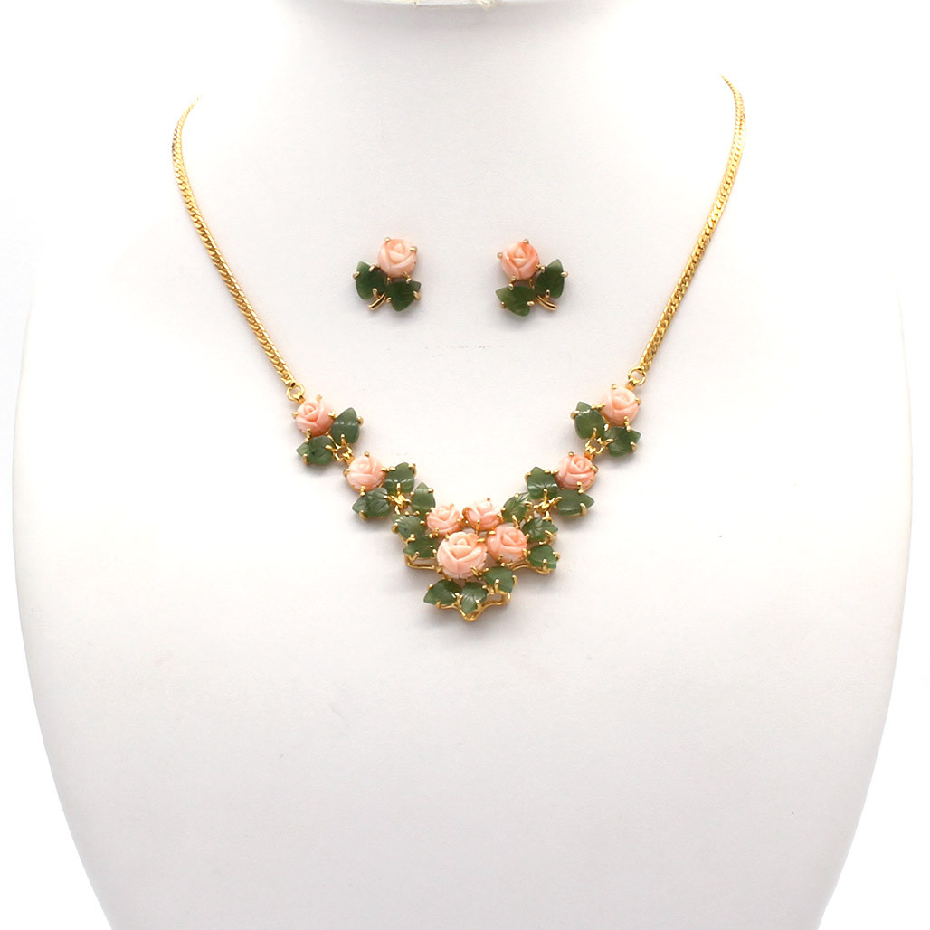 Pink Coral Rose Cluster Necklace 
