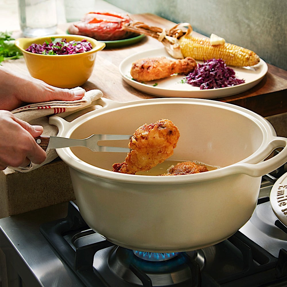 Lodge Cast Iron Pre-Seasoned Cast Iron Baking Pan with Dual Handles - Round  Shape, 8 Wedge Impressions - Black, Oven Safe - Durable and Versatile in  the Bakeware department at