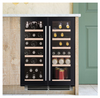 Caple WI6235 60cm Wine Cabinet with bottles and cans displayed behind glass doors