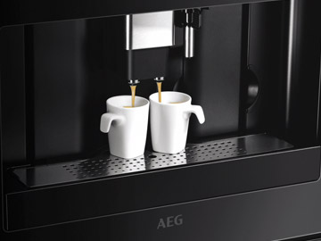 AEG