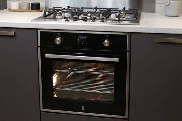 iivela-oven-and-gas-hob.jpg