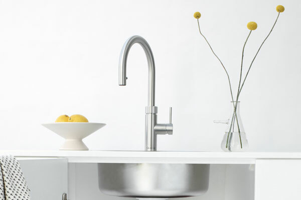 quooker-installed-with-stainless-steel-sink.jpg