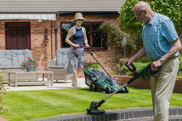Webb Garden Tools - Lawnmower & Trimmer Webb Garden Tools