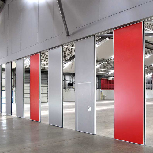 Designed to ensure a  56dB sound isolation, the acoustic concertina partitioning walls DIVIDERS-MW can be integrated in events venues, educational centres, or hotels.