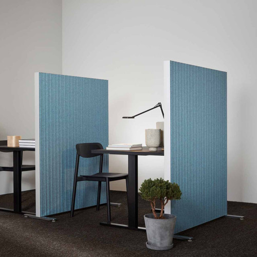 The Alumi acoustic screen adds a playful touch to space partitioning - horizontal lines light grey panel - front view - on white background.