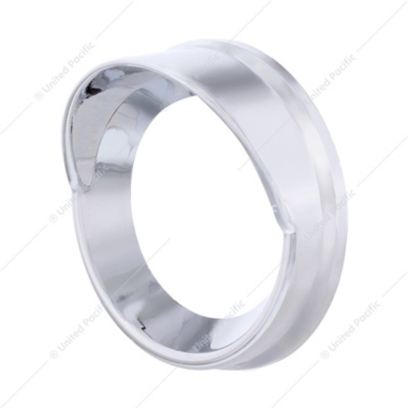 20531-UP SMALL GAUGE BEZEL WITH VISOR FOR KENWORTH